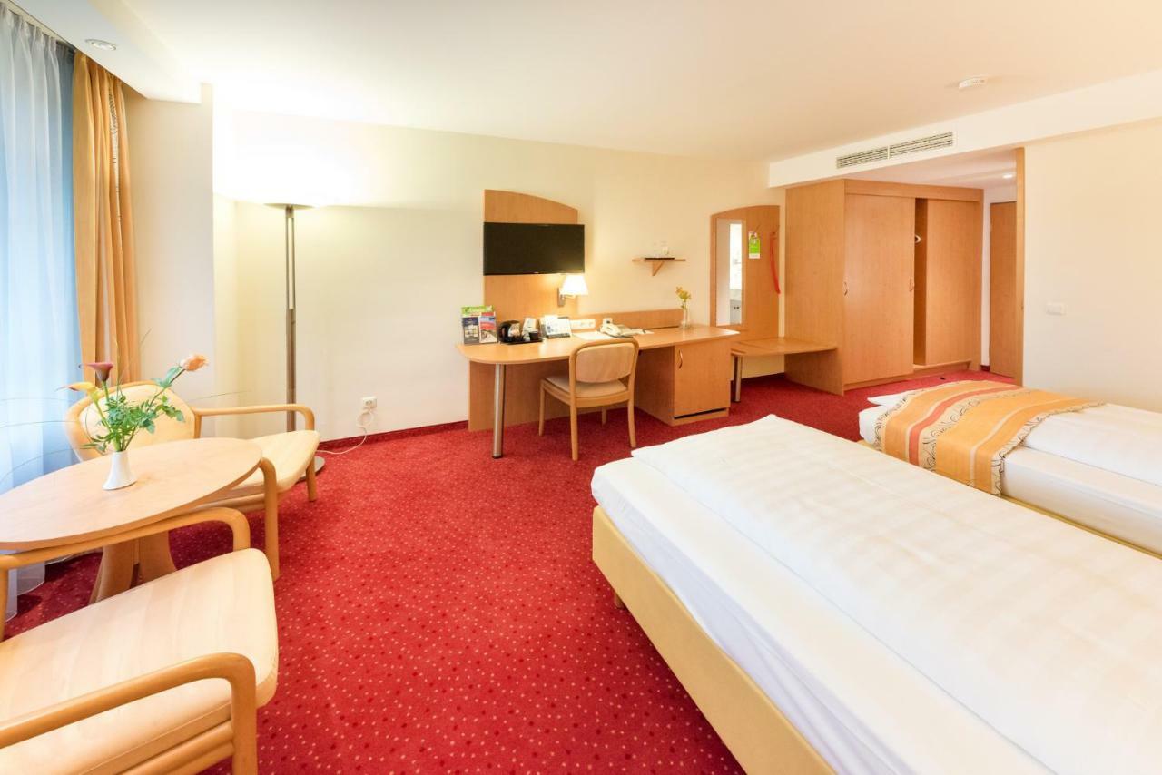 Hotel Alarun Unterschleißheim Εξωτερικό φωτογραφία